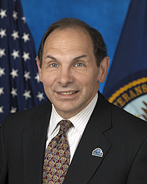 VA Sec Robert McDonald